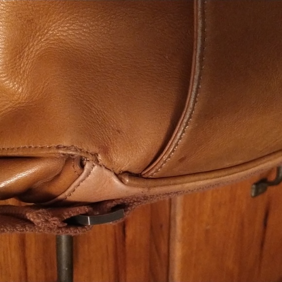 Kenneth Cole Reaction "Risky Business" Colombian Leather Business Messenger Bag - Picture 8 of 16